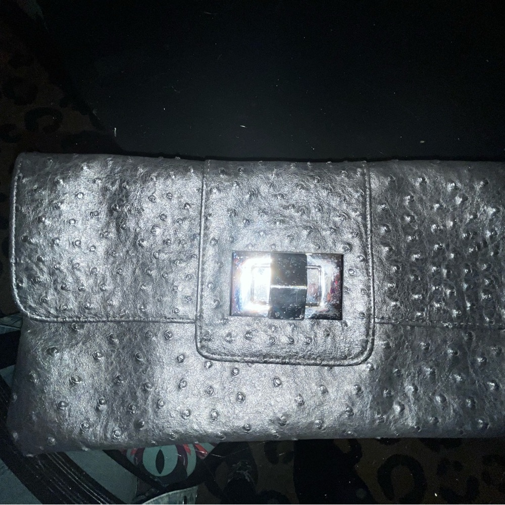 Large clutch